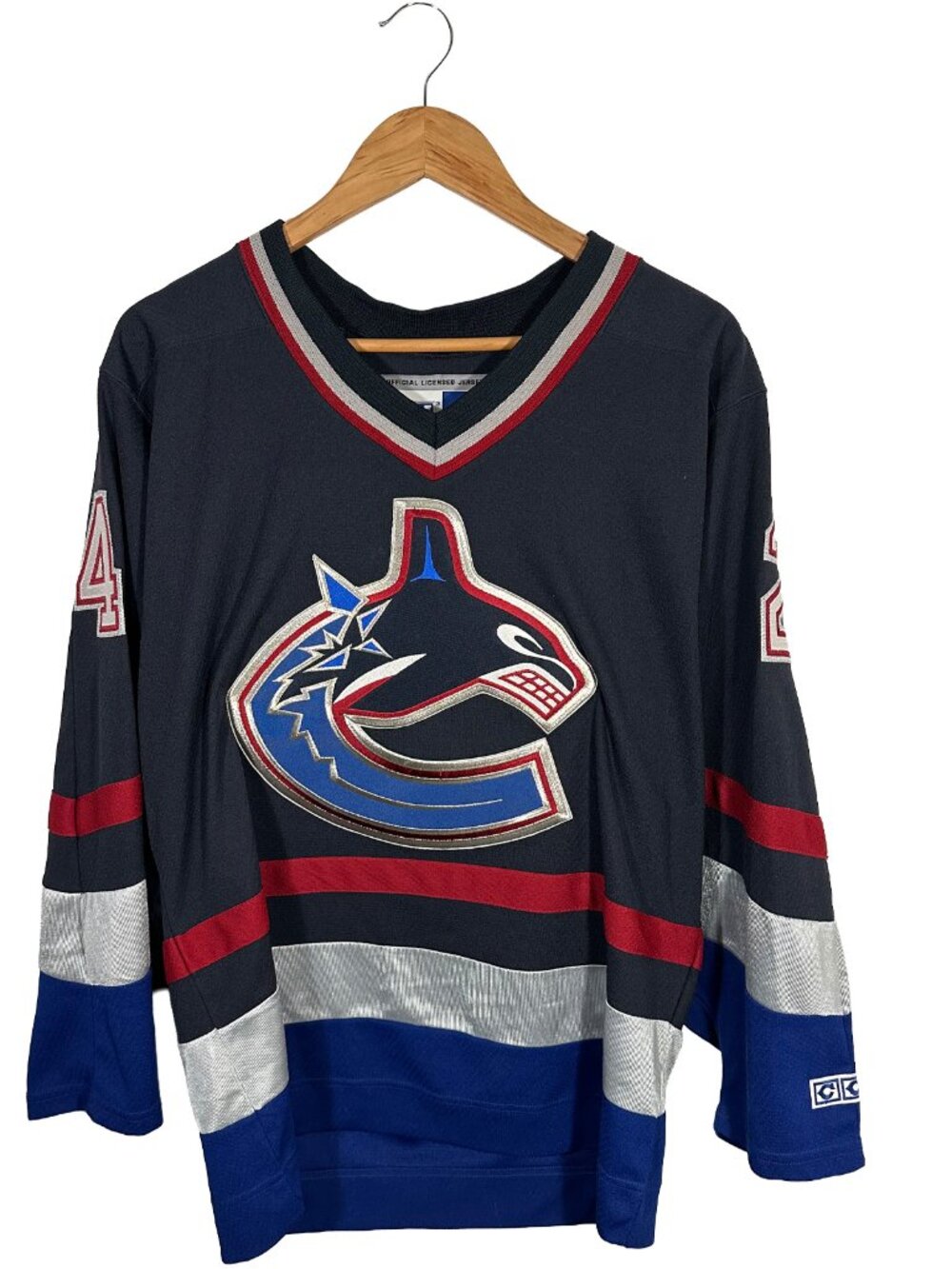 RARE Vintage CCM Vancouver Canucks #24 Matt Cooke Jersey Size Small